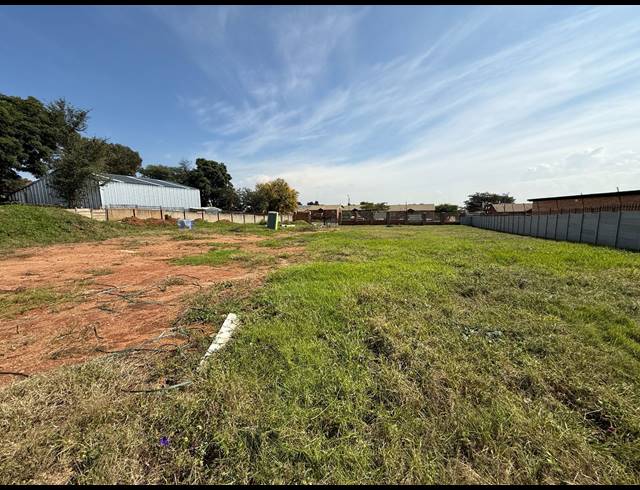 3,000M² VACANT LAND TO LET IN CHLOORKOP